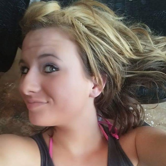 Meet your Posher, Haley - Picture 2 of 2